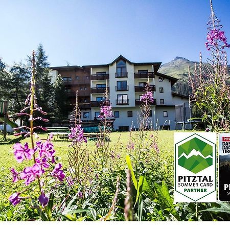 Hotel Gletscherblick Sankt Leonhard im Pitztal Eksteriør billede
