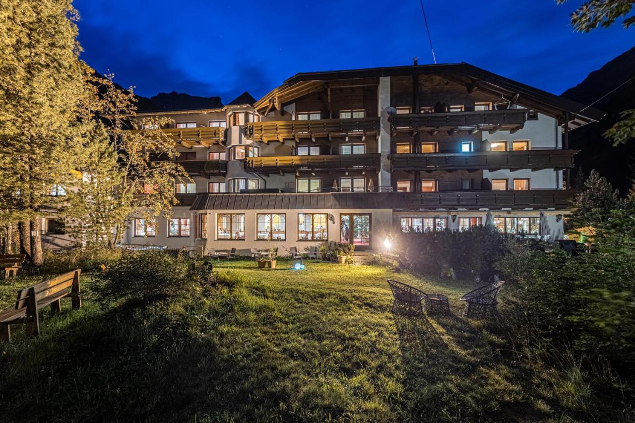 Hotel Gletscherblick Sankt Leonhard im Pitztal Eksteriør billede