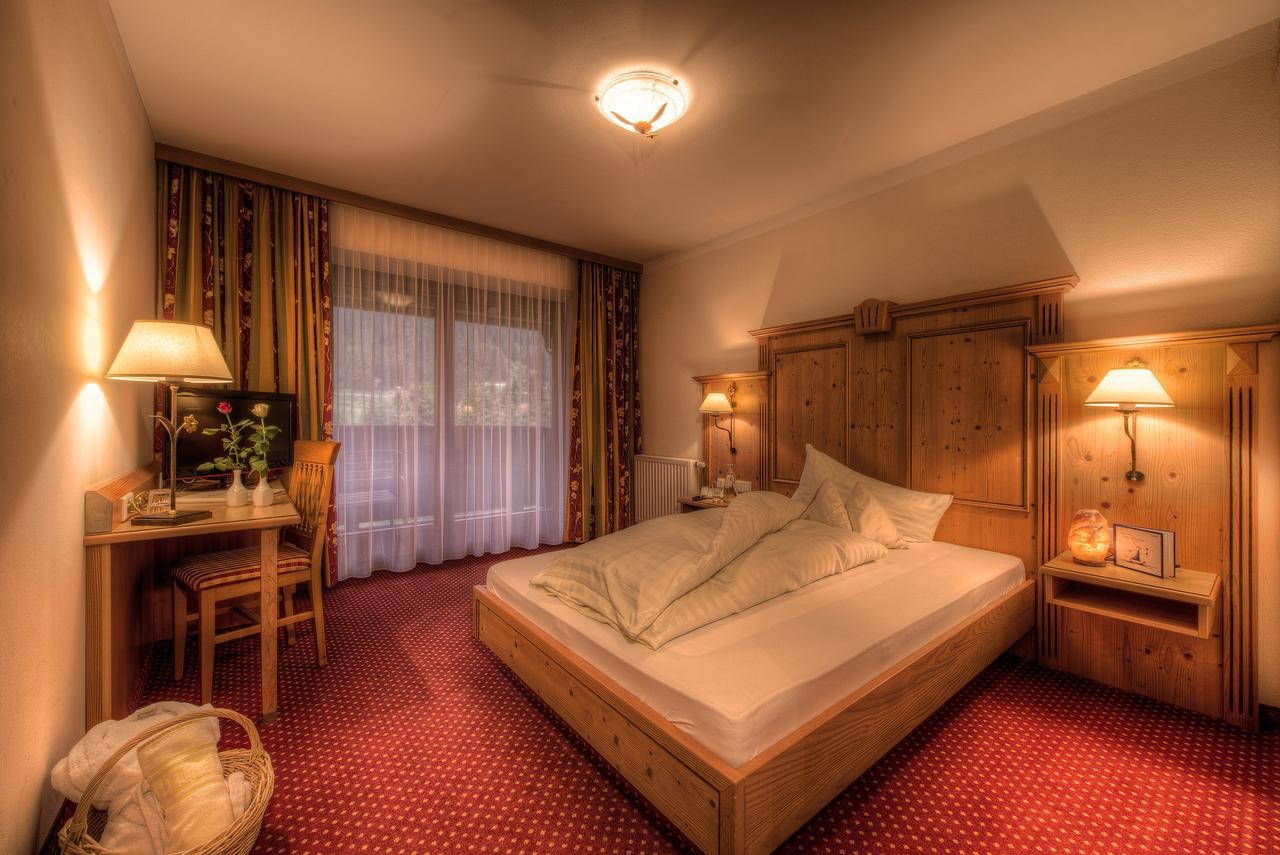 Hotel Gletscherblick Sankt Leonhard im Pitztal Eksteriør billede