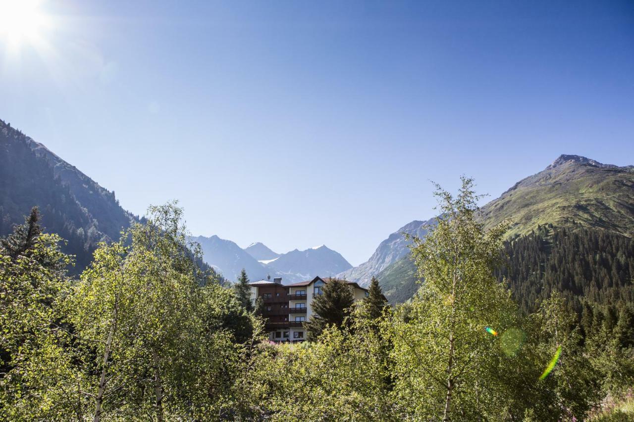 Hotel Gletscherblick Sankt Leonhard im Pitztal Eksteriør billede